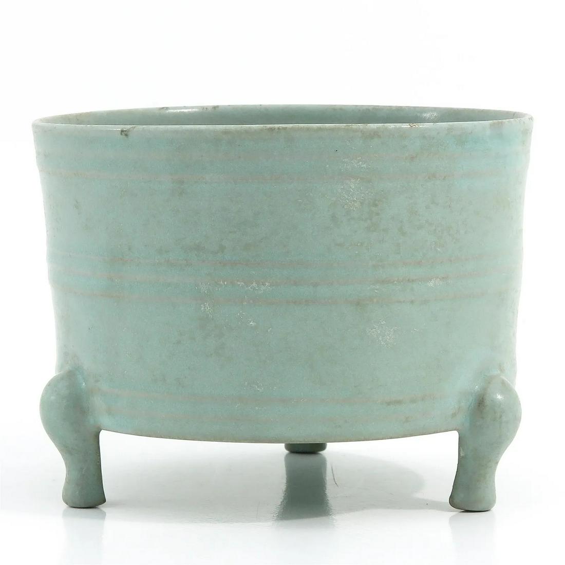 CHINESE MONOCHROME LIGHT GREEN