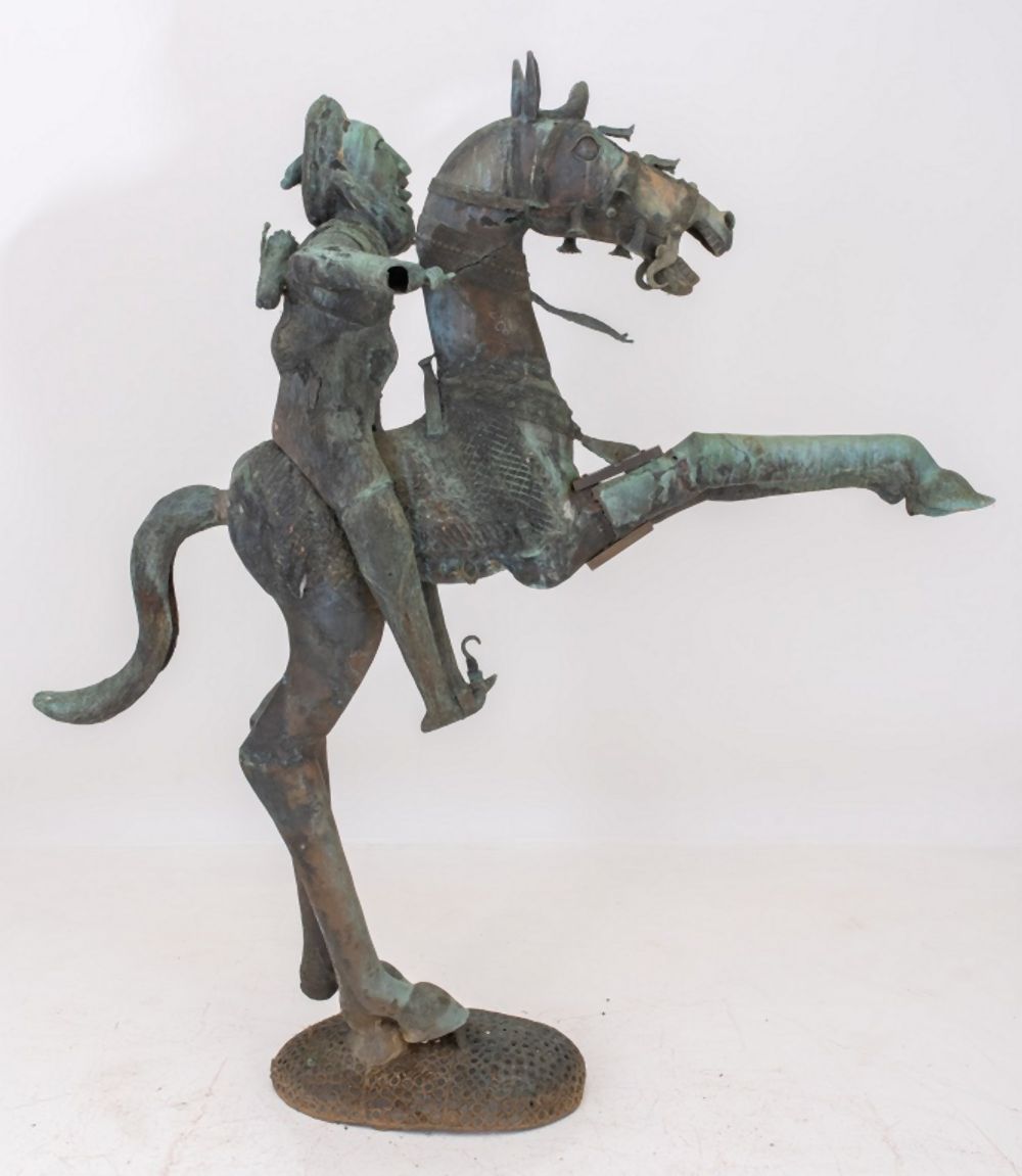 CHINESE MONUMENTAL BRONZE
