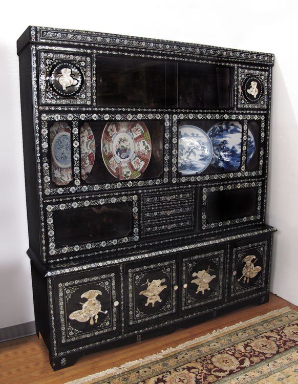 CHINESE MOTHER OF PEARL INLAID
