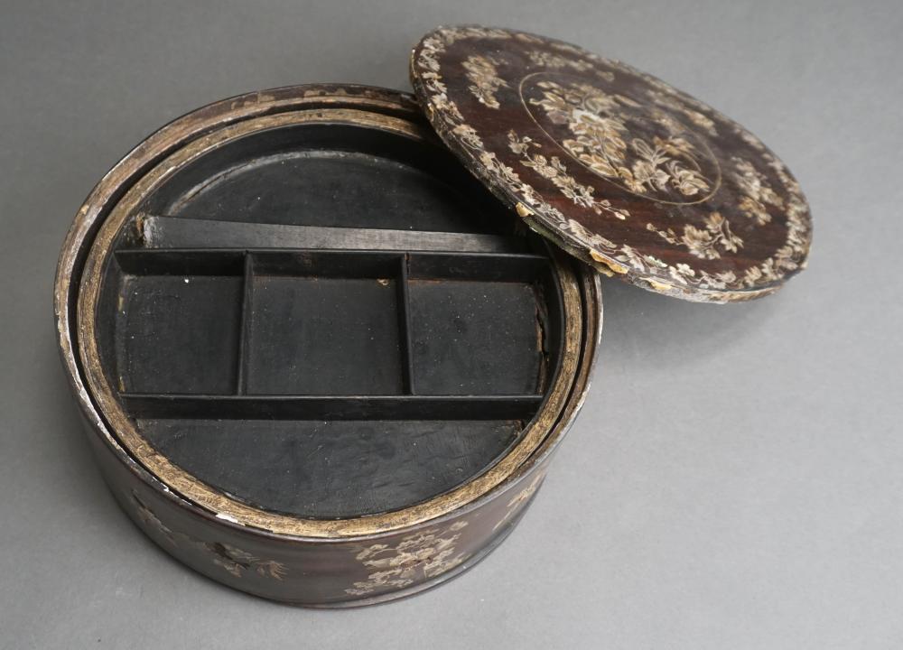 CHINESE MOTHER OF PEARL INLAID