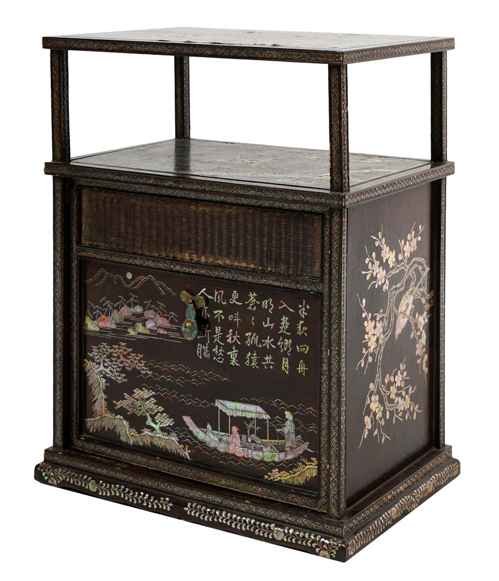 CHINESE MOTHER OF PEARL-INLAID