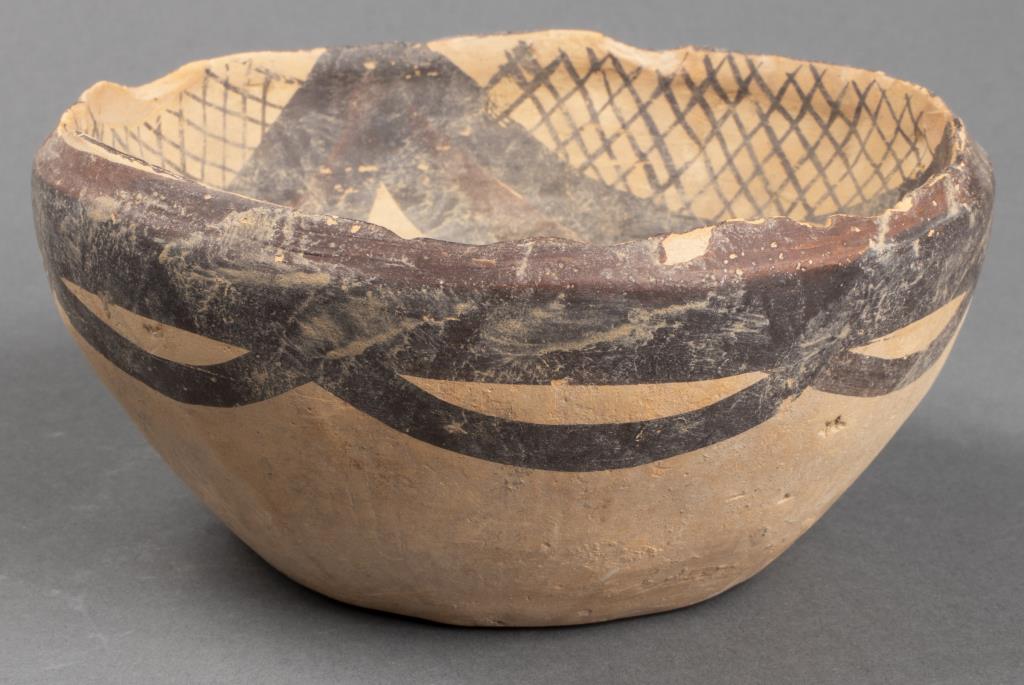 CHINESE NEOLITHIC PERIOD POTTERY