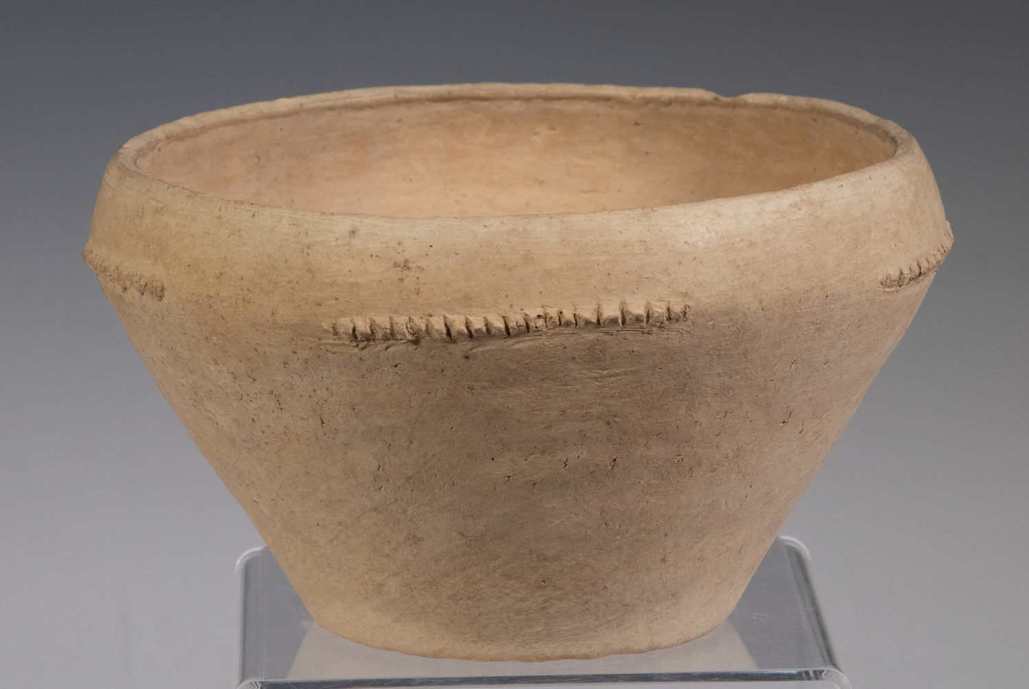 CHINESE NEOLITHIC POTTERY BOWL,