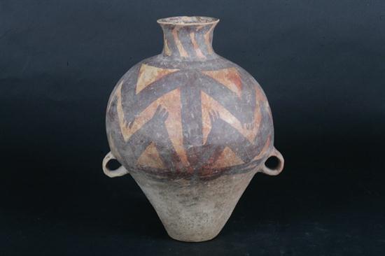 CHINESE NEOLITHIC POTTERY VESSEL.