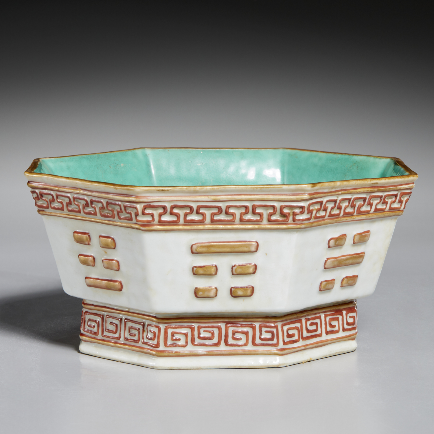 CHINESE OCTAGONAL TRIGRAM PORCELAIN