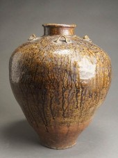 CHINESE OLIVE GREEN GLAZED STO