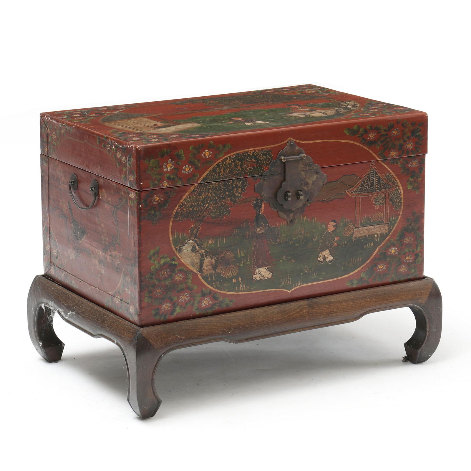 CHINESE PAINT DECORATED TRUNK ON