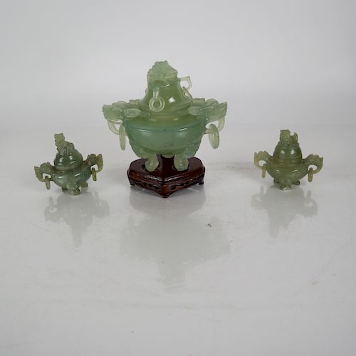 CHINESE PALE GREEN JADE TRIPOD