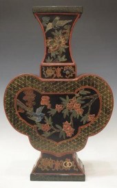 CHINESE PARCEL GILT LACQUERED