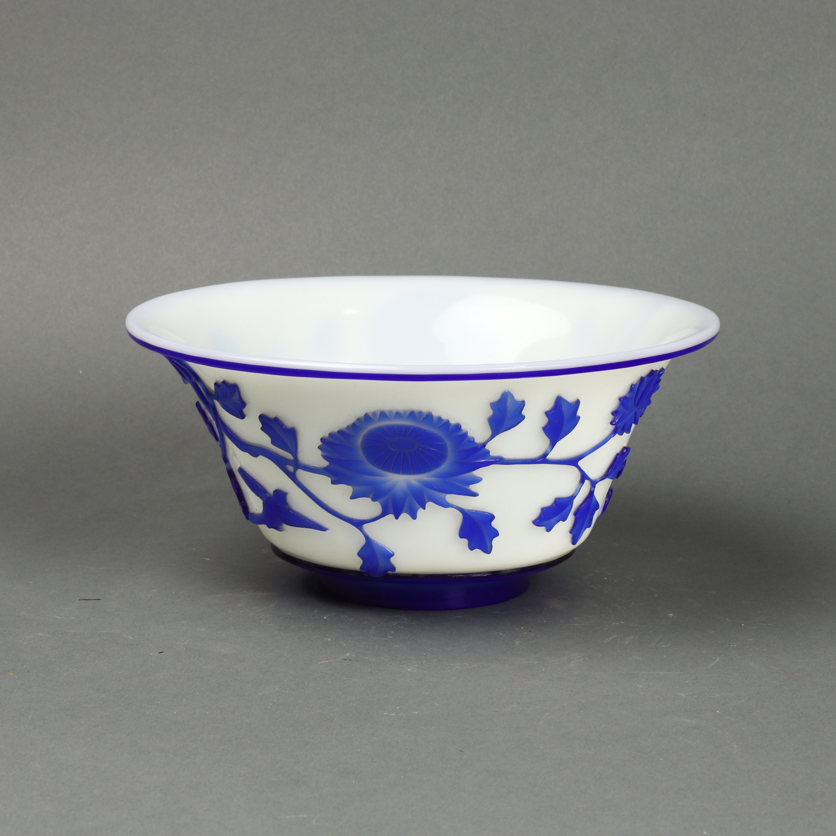 CHINESE PEKING GLASS BOWL Chinese