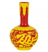 CHINESE PEKING GLASS VASEyello