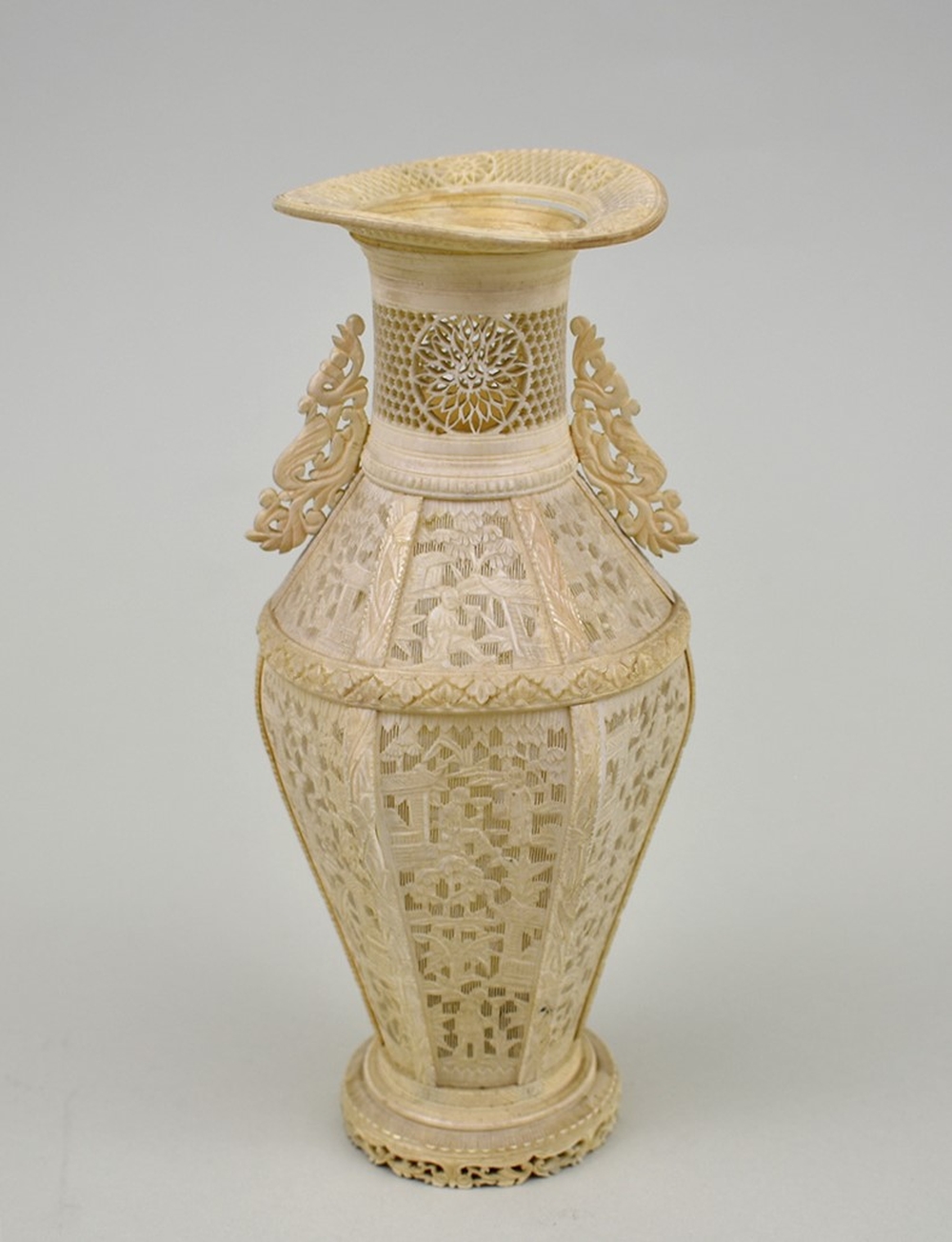 CHINESE PIERCED AND CARVED IVORY