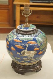 CHINESE POLYCHROME DECORATED B