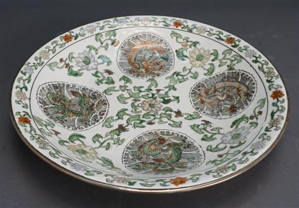 CHINESE POLYCHROME DECORATED