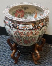CHINESE POLYCHROME DECORATED J