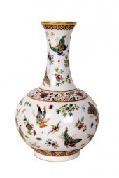 CHINESE POLYCHROME PORCELAIN "