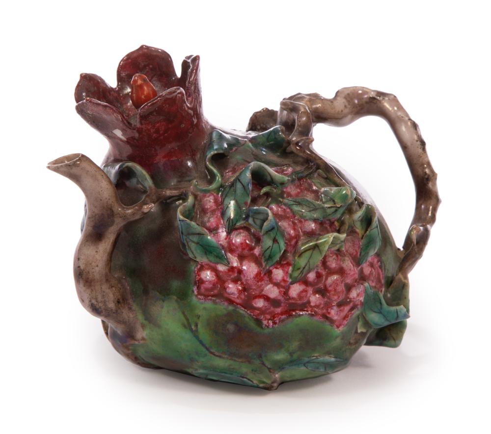 CHINESE POLYCHROME PORCELAIN