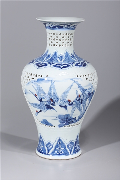 Chinese porcelain blue and white