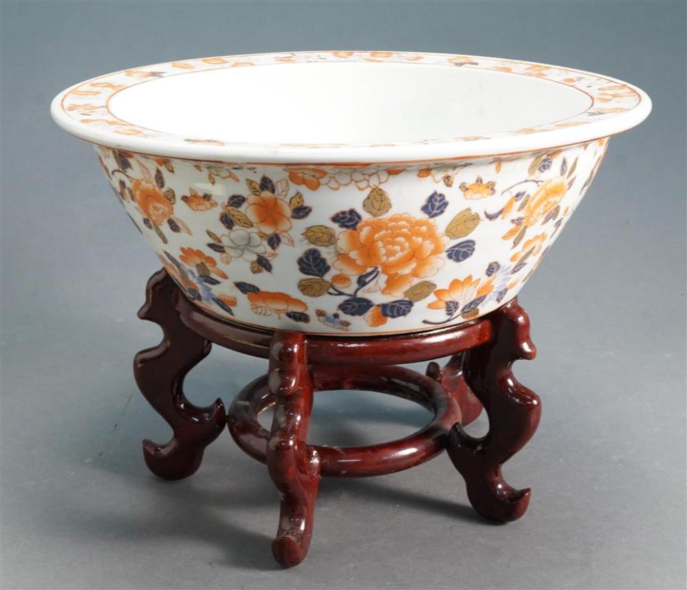 CHINESE PORCELAIN BOWL ON