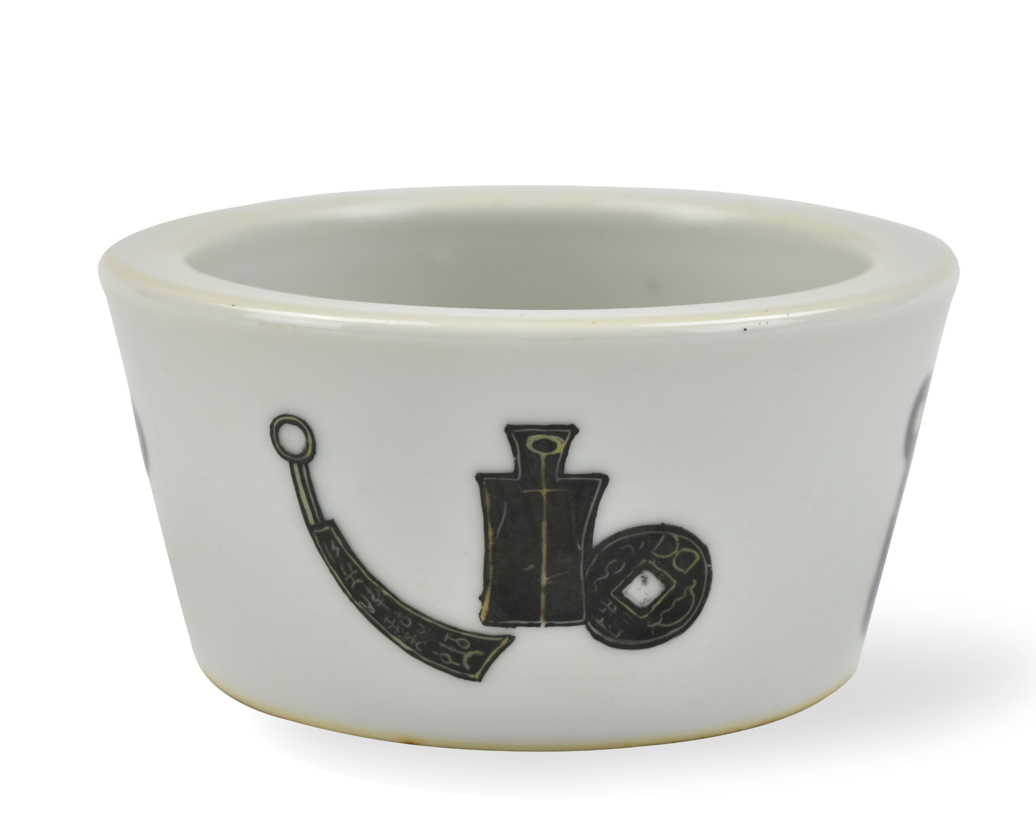 CHINESE PORCELAIN BOWL WITH