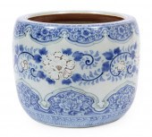 CHINESE PORCELAIN BRUSHPOT OR