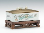 Chinese Porcelain Bulb Dish wi