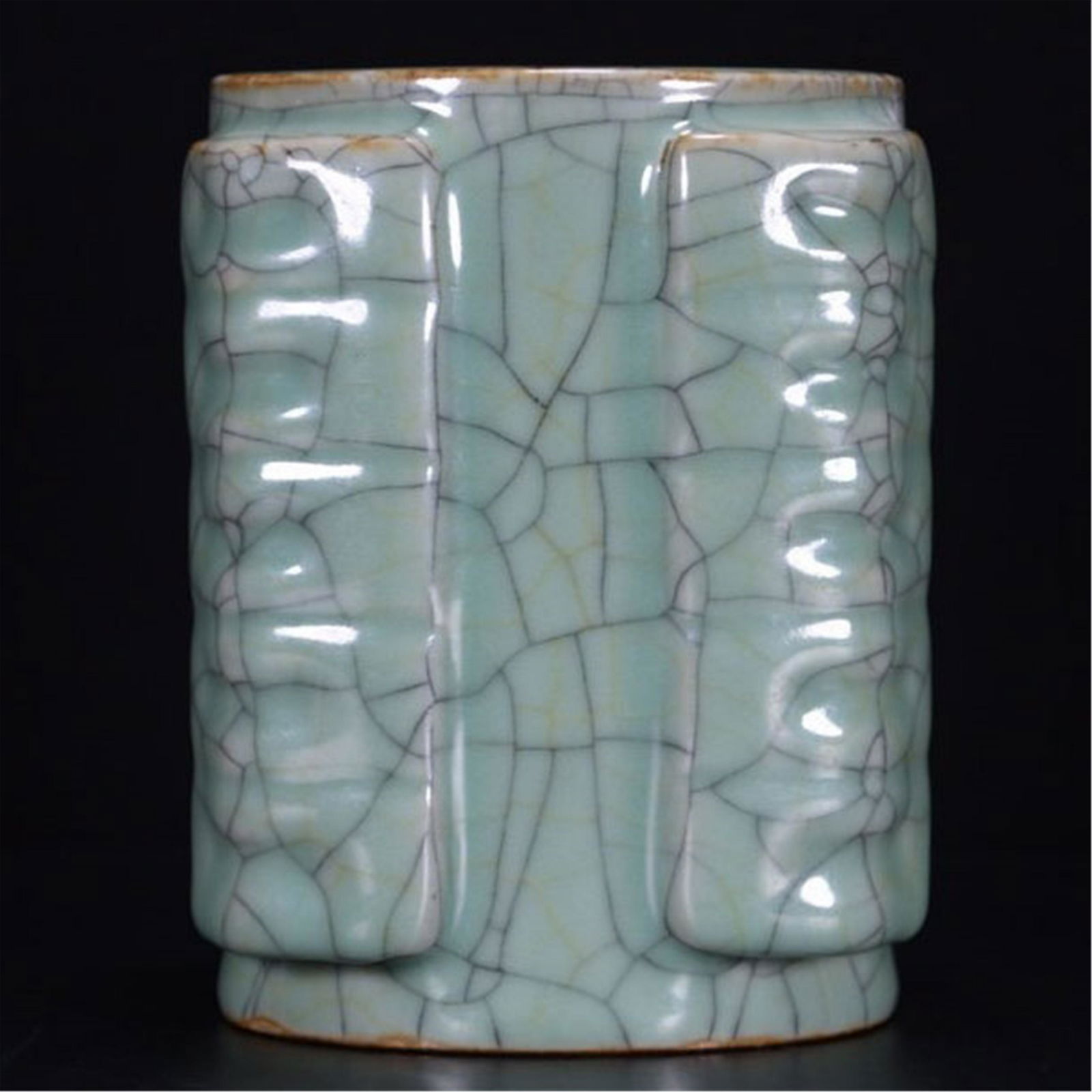 CHINESE PORCELAIN CELADON CRACKED