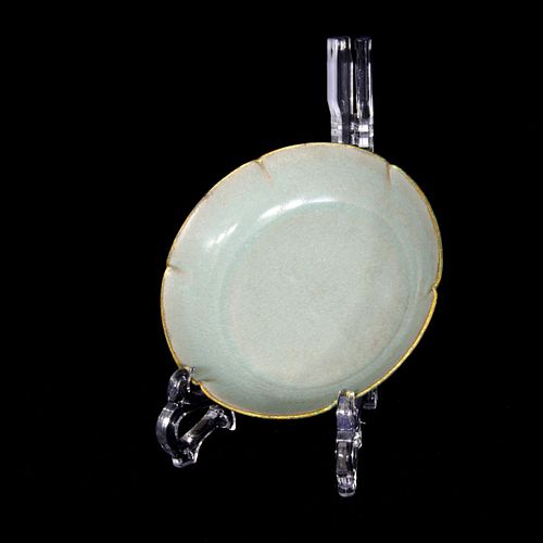 CHINESE PORCELAIN CELADON PLATE /