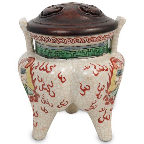CHINESE PORCELAIN CENSER WITH