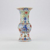 CHINESE PORCELAIN DOUCAI BEAKE