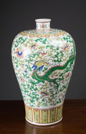 CHINESE PORCELAIN DOUCAI VASE,