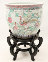 CHINESE PORCELAIN FAMILE ROSE