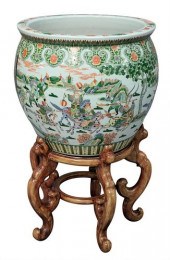 CHINESE PORCELAIN FAMILLE VERT