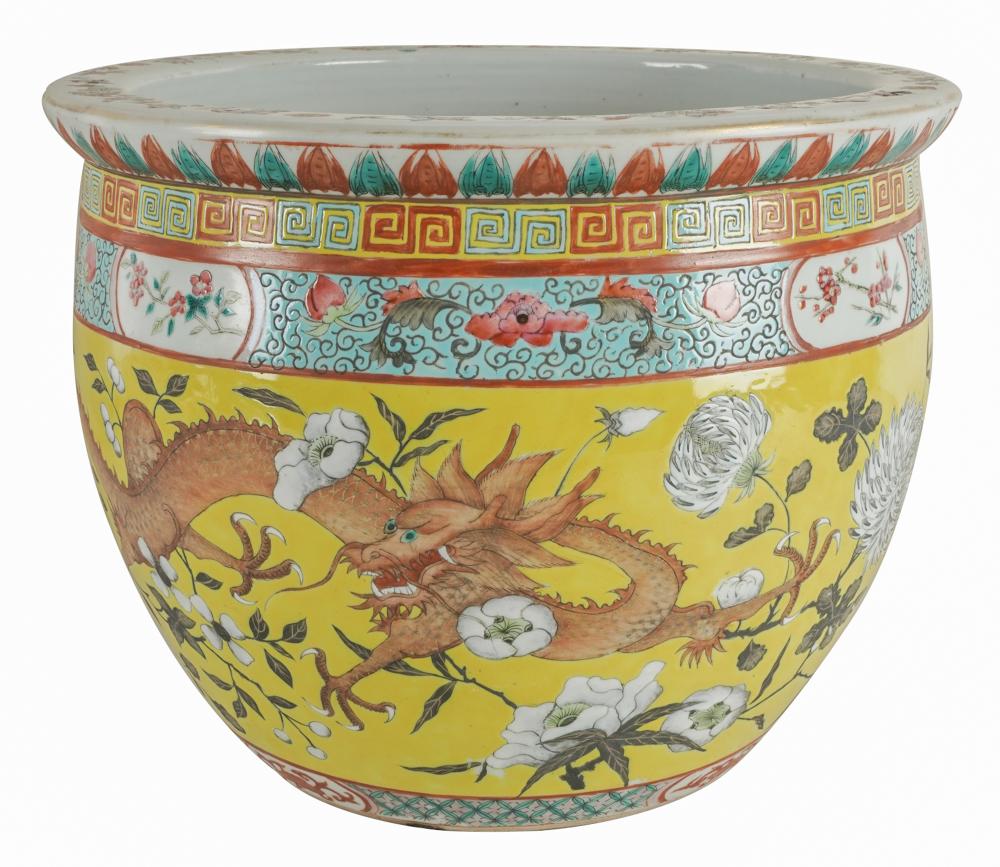 CHINESE PORCELAIN FISHBOWL