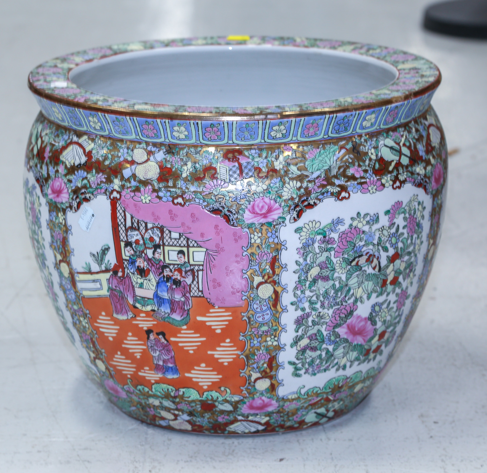 CHINESE PORCELAIN FISHBOWL