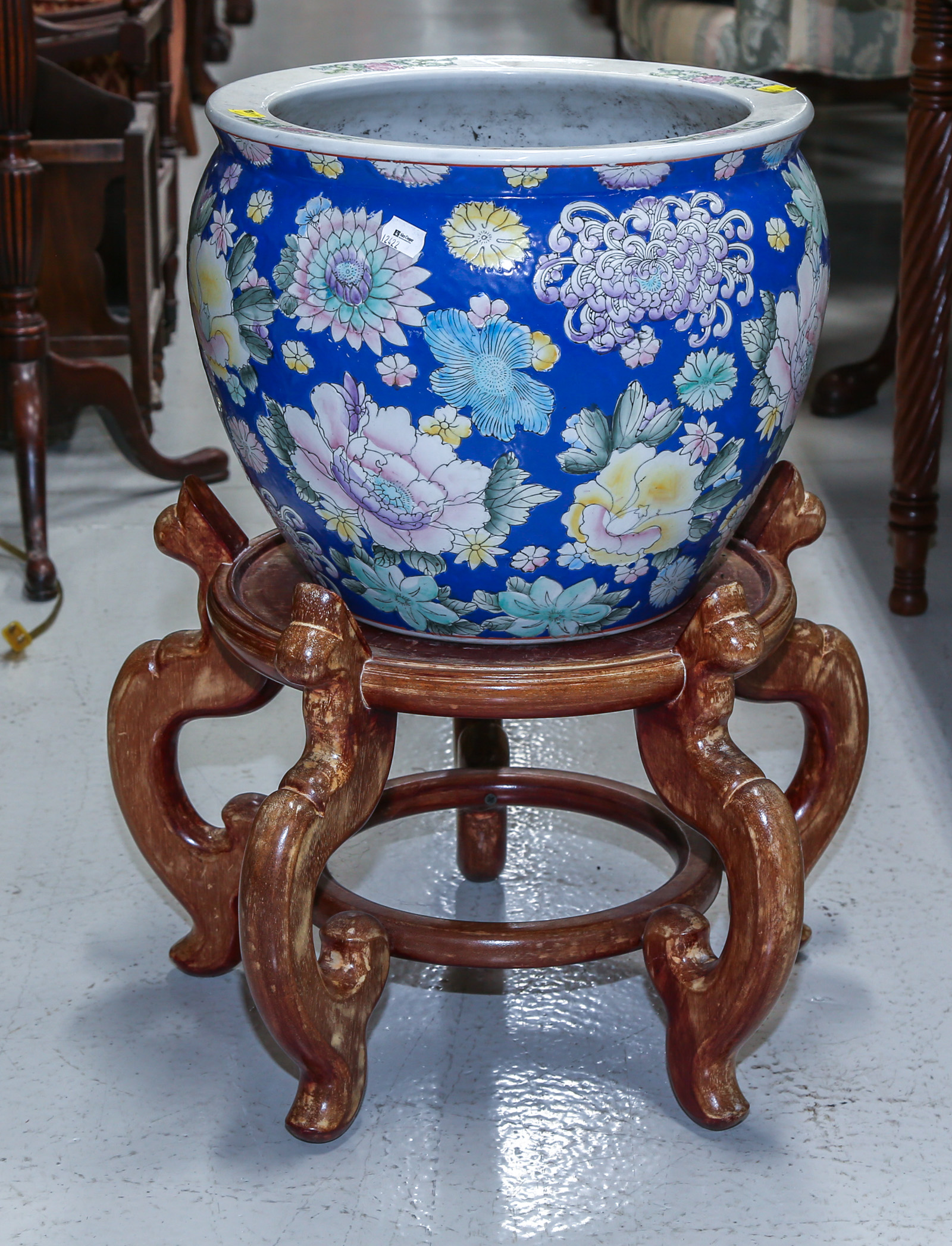 CHINESE PORCELAIN FISHBOWL