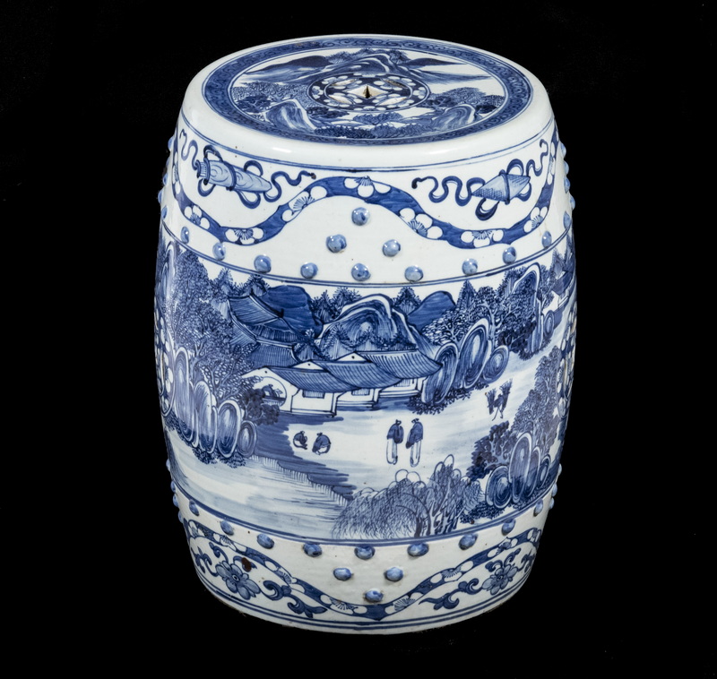 CHINESE PORCELAIN GARDEN SEAT