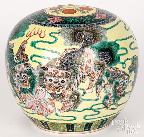 CHINESE PORCELAIN GINGER JARChinese