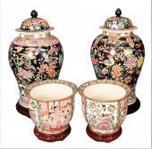 CHINESE PORCELAIN LOTChinese P