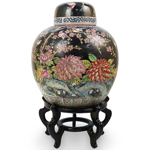 CHINESE PORCELAIN NOIRE GINGER