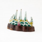 CHINESE PORCELAIN PEAKED BRUSH