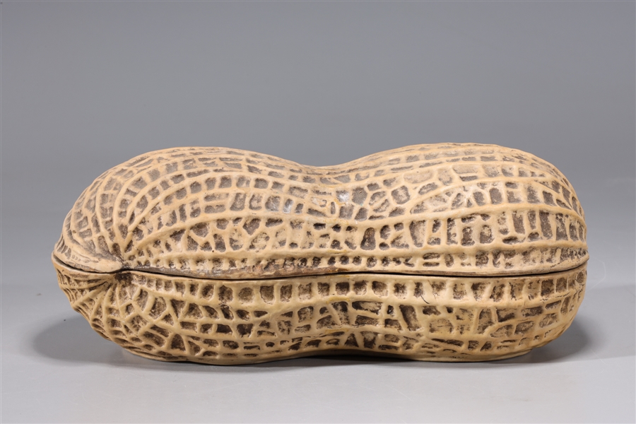 Chinese porcelain peanut-form