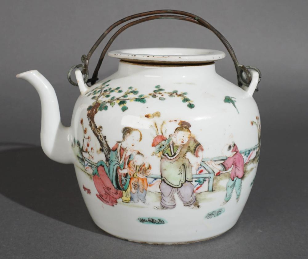 CHINESE PORCELAIN POLYCHROME