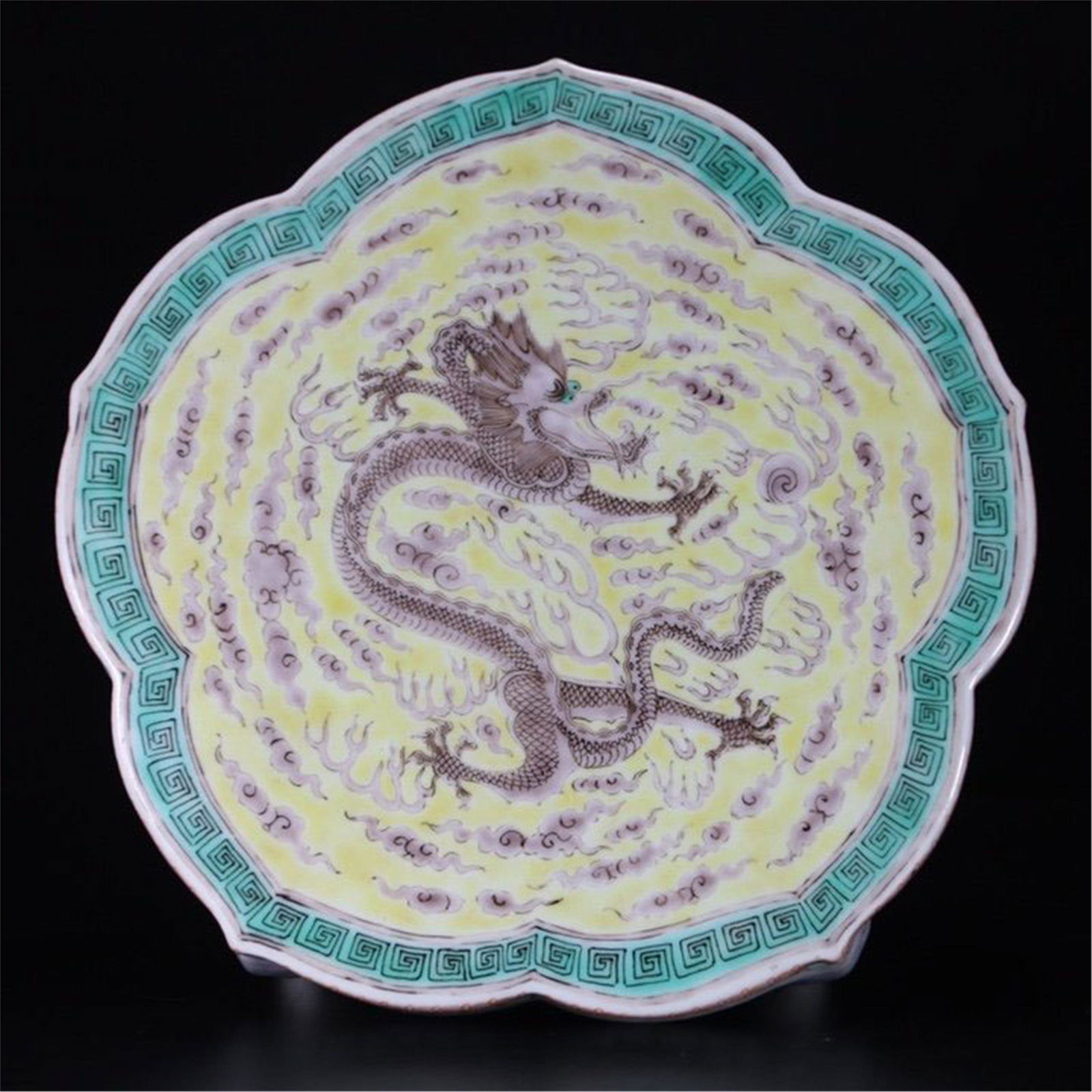 CHINESE PORCELAIN SANCAI DRAGON
