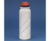 CHINESE PORCELAIN SUFF BOTTLE<