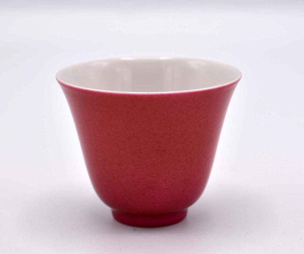CHINESE PORCELAIN TEA CUPThe