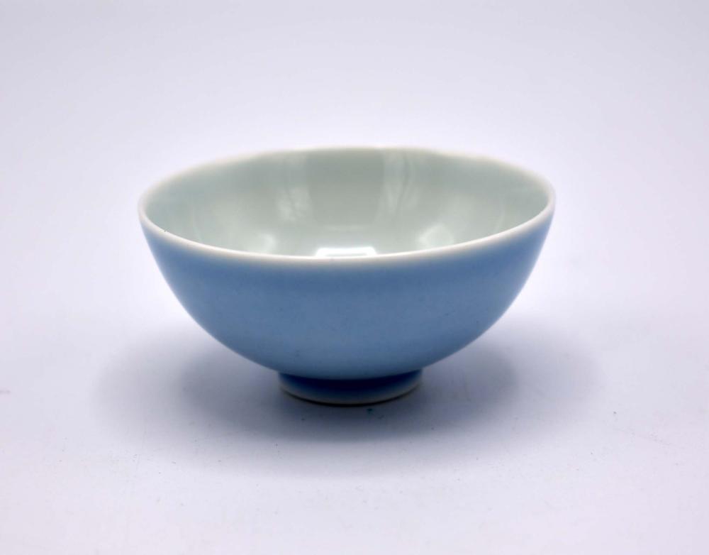 CHINESE PORCELAIN TEA CUPThe