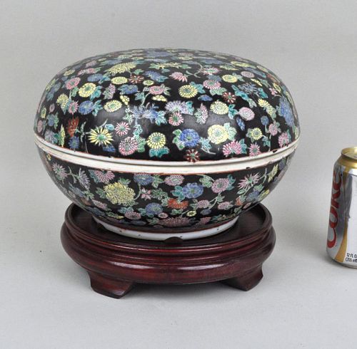 CHINESE PORCELAIN THOUSAND FLOWER