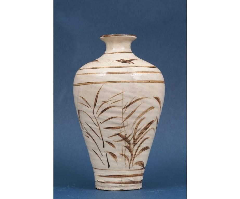 Chinese porcelain vase with painted