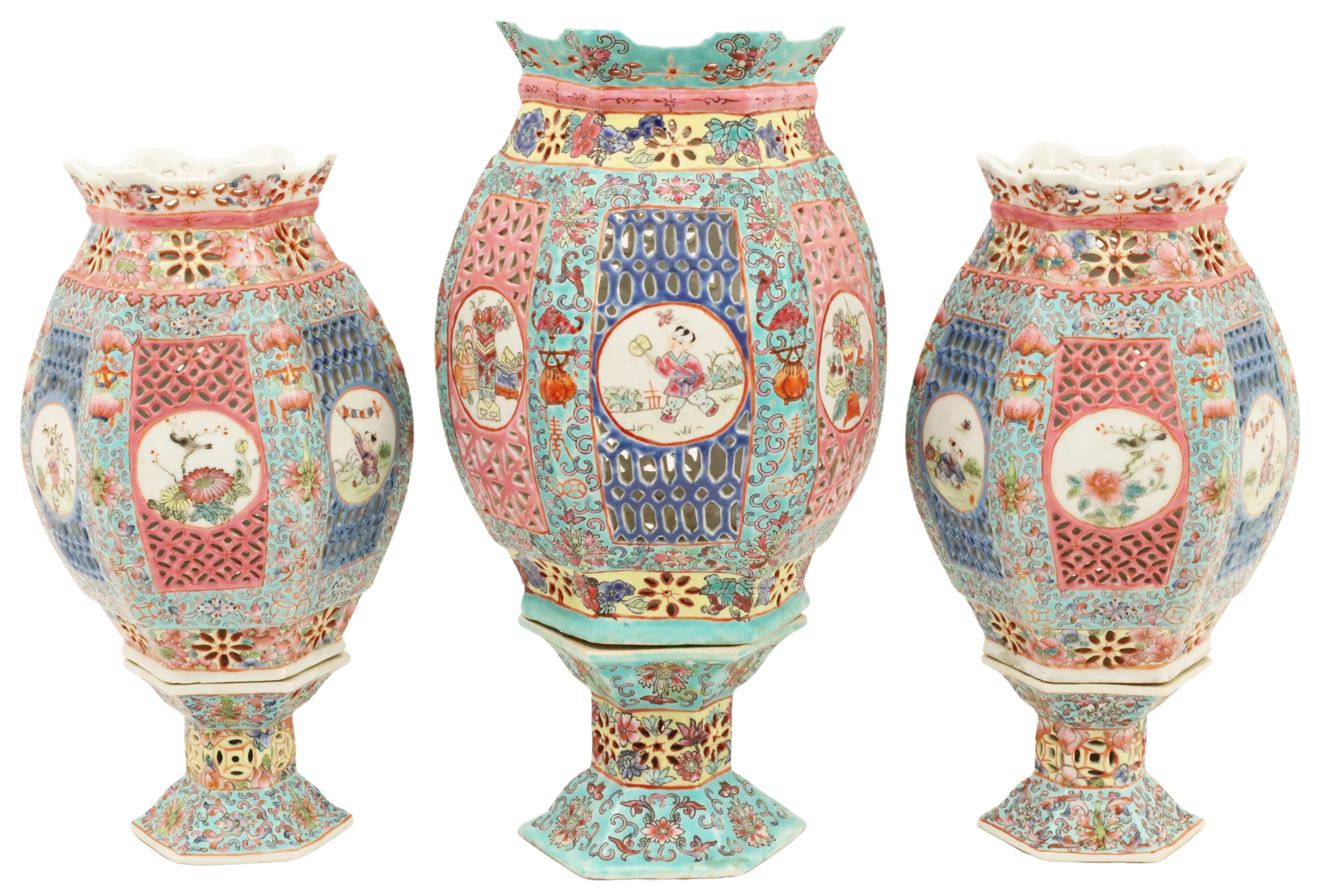CHINESE PORCELAIN WEDDING LAMP